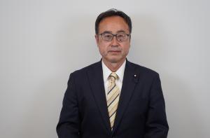 議員顔写真５