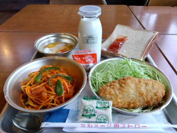 おやき学校給食２