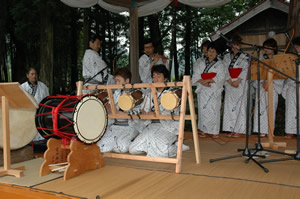 中田植（田植歌奉納）